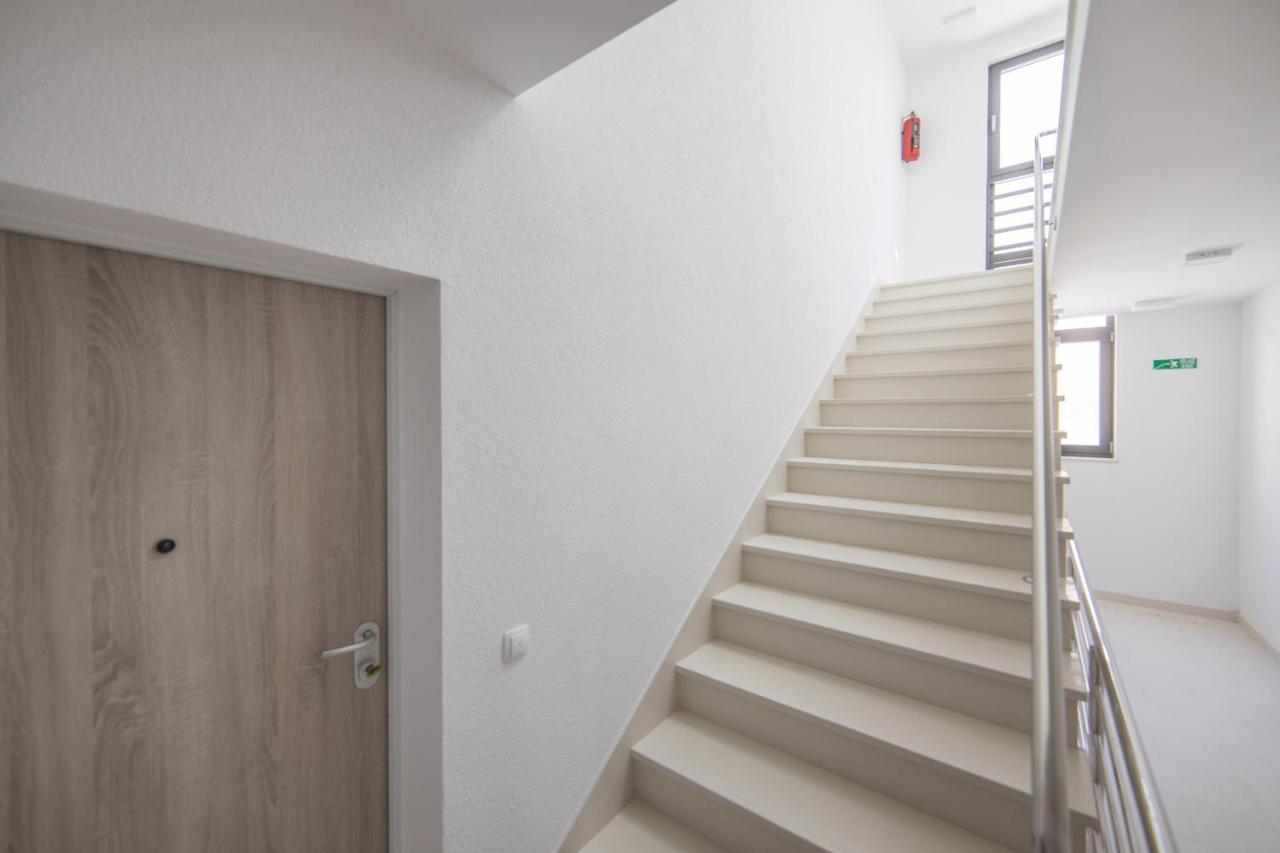 Delux Apartments Sunset Beach โพรไมนา ห้อง รูปภาพ